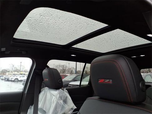 New 2026 Chevrolet Traverse Z71 w/ Driver Confidence Package image 8