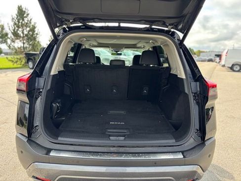 Used 2023 Nissan Rogue SL w/ SL Premium Package image 28