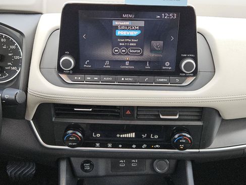 Used 2025 Nissan Rogue SV AWD/4WD image 13