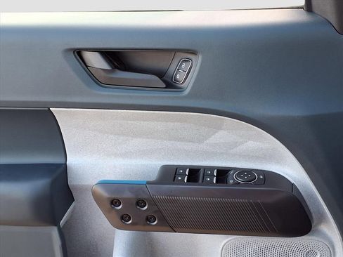 New 2026 Ford Maverick XLT image 16