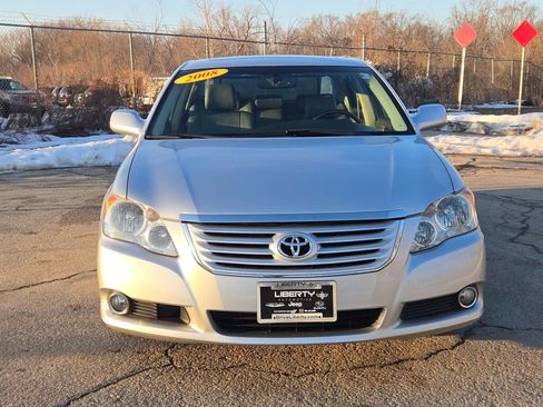 Used 2008 Toyota Avalon XL image 3