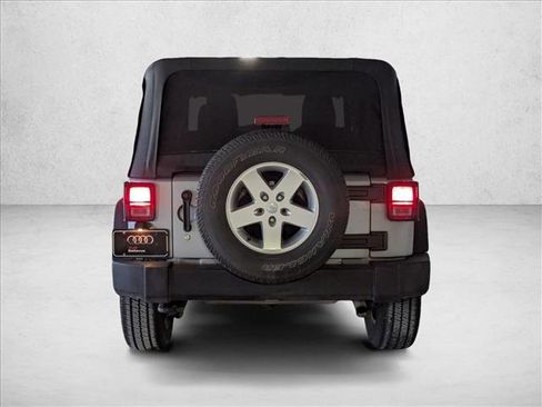 Used 2013 Jeep Wrangler Sport image 6