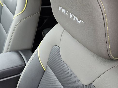 New 2026 Chevrolet Trax ACTIV w/ Sunroof Package image 26