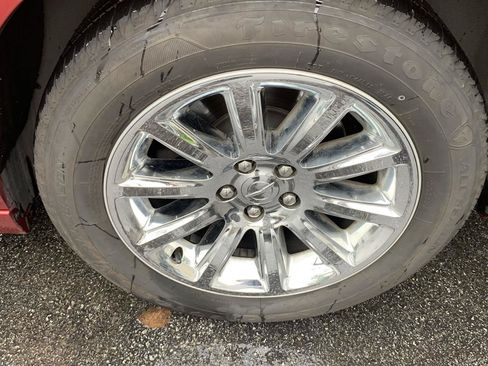 Used 2014 Chrysler 300 C RWD image 30