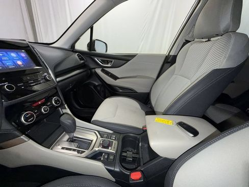 Used 2020 Subaru Forester Premium AWD/4WD image 22