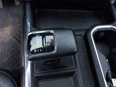 Used 2022 Chevrolet Silverado 1500 RST image 27