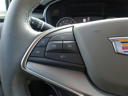 Certified 2024 Cadillac XT5 Premium Luxury w/ LPO, Floor Liner Package image 22