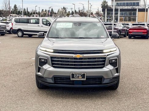 New 2026 Chevrolet Traverse LT w/ Enhanced Driving Package image 6