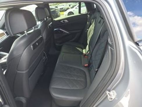 Used 2025 BMW X6 xDrive40i image 5