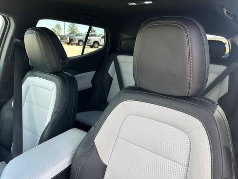 Used 2024 Chevrolet Equinox EV LT w/ LPO, All-Weather Mat Package AWD/4WD image 14