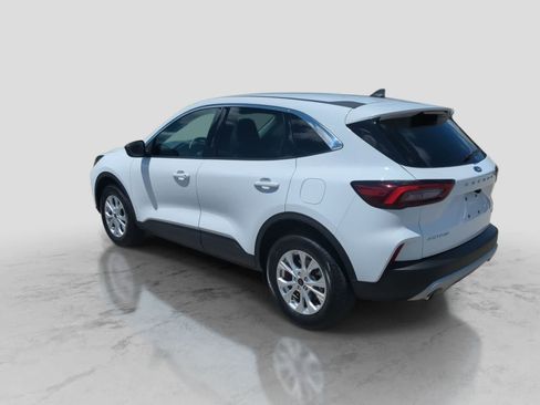 Used 2023 Ford Escape Active AWD/4WD image 6