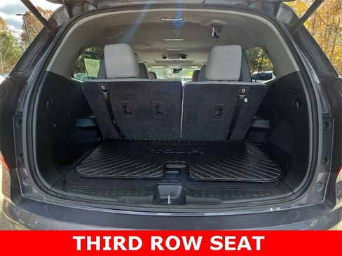 Used 2019 Honda Pilot Touring image 14