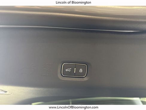 New 2025 Lincoln Navigator L Reserve w/ Jet Appearance Package image 70