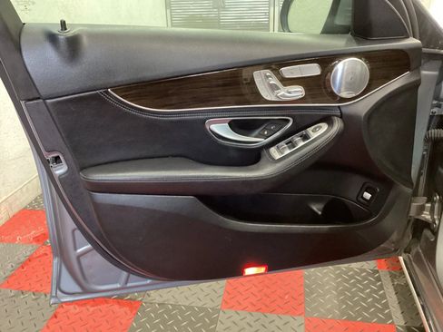 Used 2015 Mercedes-Benz C 300 4MATIC Sedan image 6