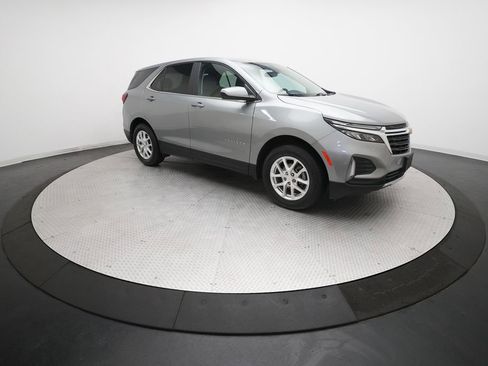 Used 2024 Chevrolet Equinox LT AWD/4WD image 36