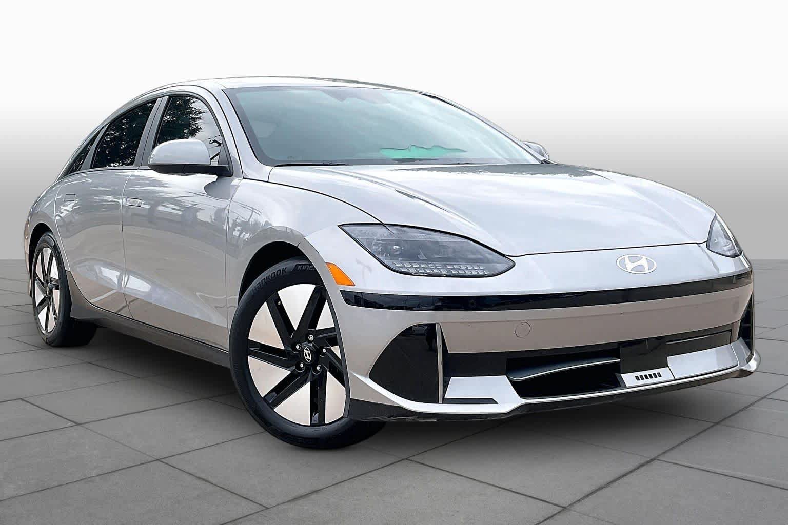 Certified 2024 Hyundai Ioniq 6 SEL RWD image 2