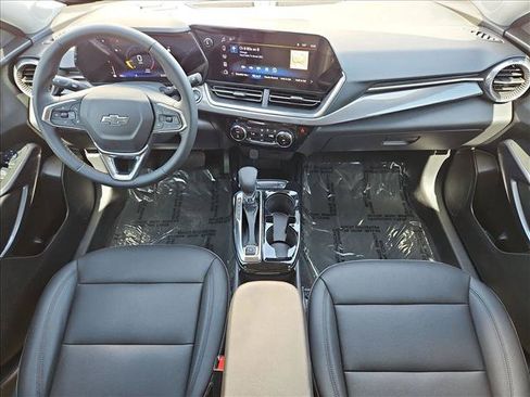 Certified 2025 Chevrolet Trax ACTIV w/ Driver Confidence Package FWD image 24