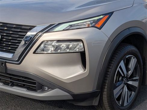 Used 2021 Nissan Rogue SL image 9