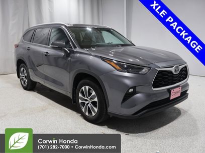 Used 2022 Toyota Highlander XLE