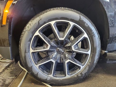 New 2026 Chevrolet Suburban RST w/ RST Capability Package image 30