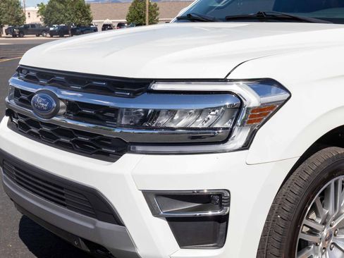 Used 2023 Ford Expedition Max Limited AWD/4WD image 41
