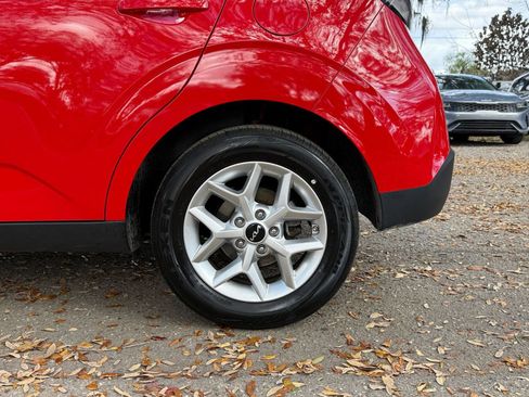 Used 2025 Kia Soul LX w/ LX Technology Package image 24