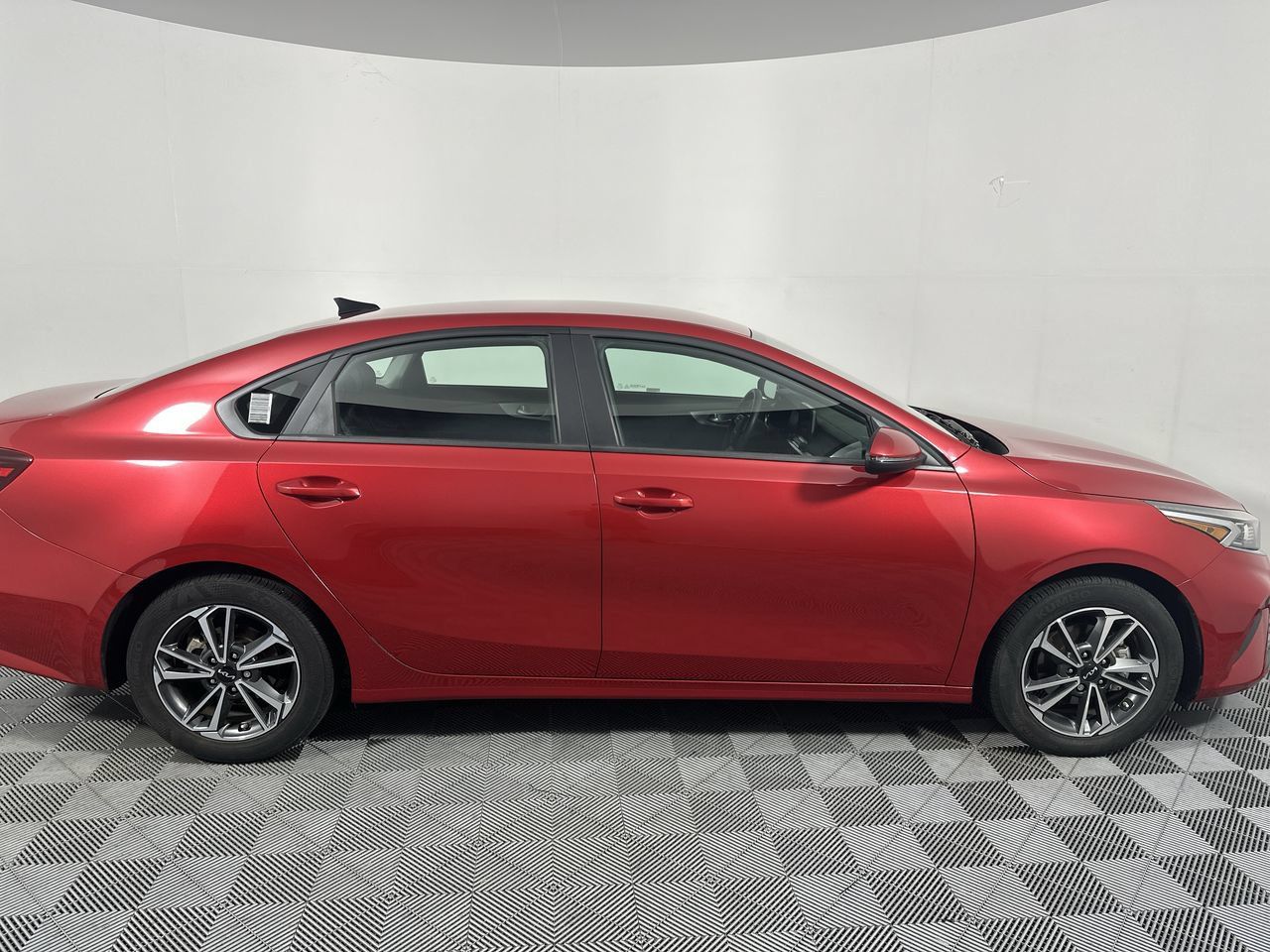 Certified 2023 Kia Forte LXS w/ LXS Technology Package FWD image 18