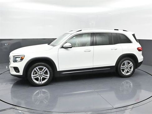 Used 2023 Mercedes-Benz GLB 250 image 24