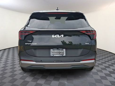 Certified 2026 Kia Sportage LX FWD image 5