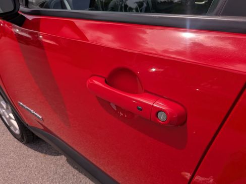 Used 2021 Jeep Renegade Latitude w/ Sun & Sound Group AWD/4WD image 41