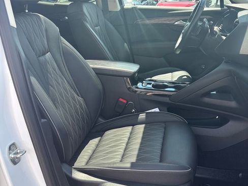 Used 2022 Buick Envision Avenir w/ Technology Package II AWD/4WD image 21
