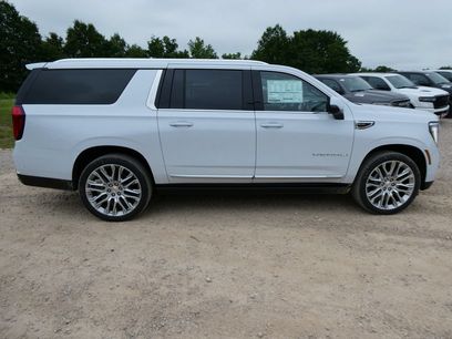 New 2026 GMC Yukon XL Denali w/ Denali Reserve Package