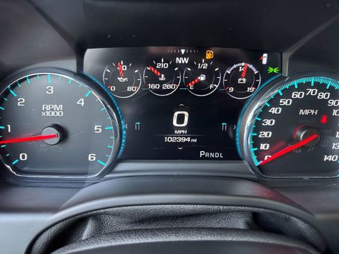 Used 2020 GMC Yukon Denali w/ Denali Premium Package image 25