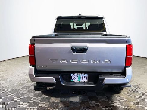 Certified 2025 Toyota Tacoma SR5 AWD/4WD image 6