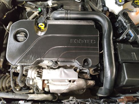 Used 2025 Chevrolet Malibu LT FWD image 30