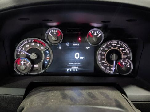 Used 2018 RAM 3500 Laramie Longhorn AWD/4WD image 9