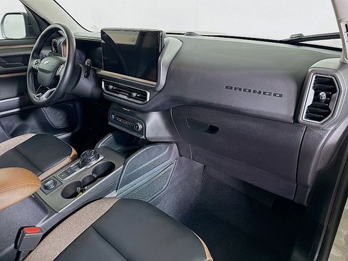 Used 2025 Ford Bronco Sport Outer Banks w/ Outer Banks Tech Package+ image 32