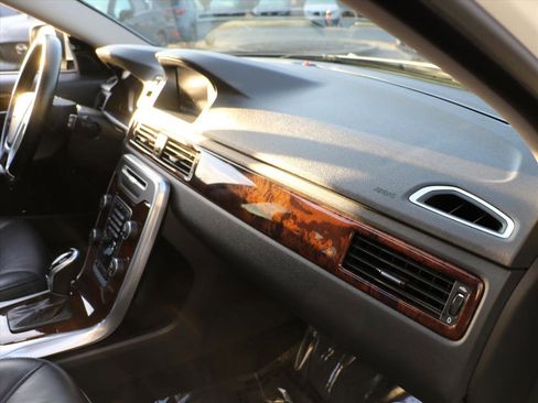 Used 2014 Volvo XC70 3.2 image 8