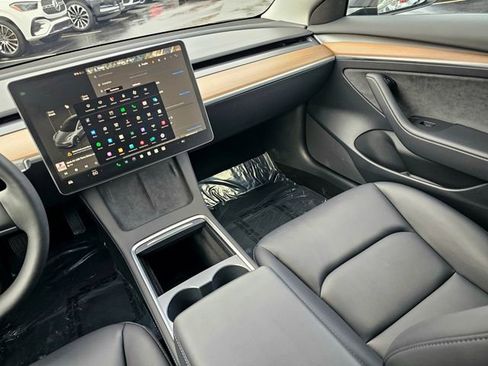 Used 2023 Tesla Model 3 Standard Range image 33