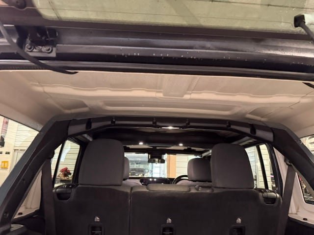 Used 2025 Jeep Wrangler Unlimited Sport w/ Convenience Group AWD/4WD image 38