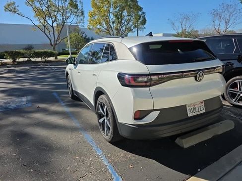 Used 2024 Volkswagen ID.4 Pro S image 5