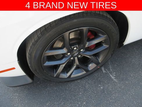 Used 2022 Dodge Challenger GT w/ Blacktop Package RWD image 3