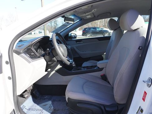 Used 2019 Hyundai Sonata SE image 26