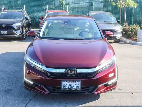 Used 2018 Honda Clarity Touring image 2
