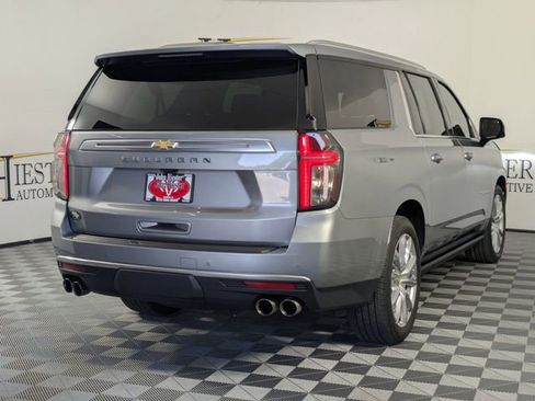 Used 2024 Chevrolet Suburban High Country AWD/4WD image 2