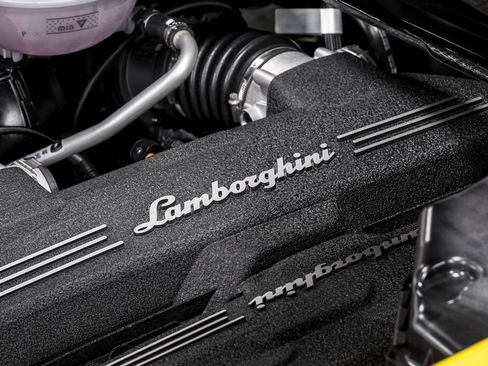 Used 2024 Lamborghini Revuelto image 56