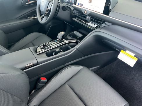 New 2026 Toyota Crown Signia image 18