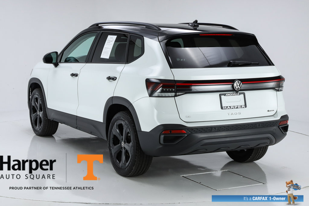 Used 2025 Volkswagen Taos SE AWD/4WD image 7