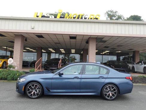 Used 2023 BMW 540i xDrive w/ M Sport Package image 22