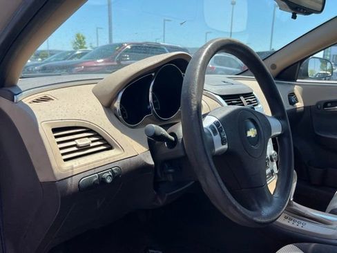 Used 2012 Chevrolet Malibu LS FWD image 9